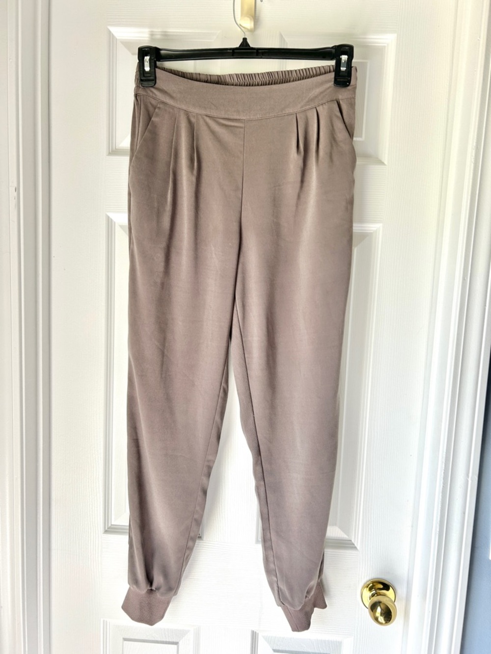 Dress Forum Pleated Jogger Pants